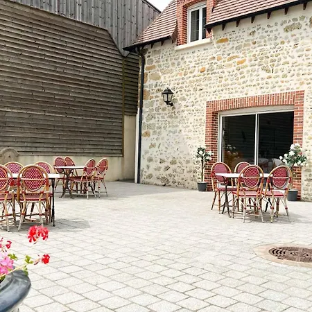 Double Romantique Ferrieres-la-Verrerie