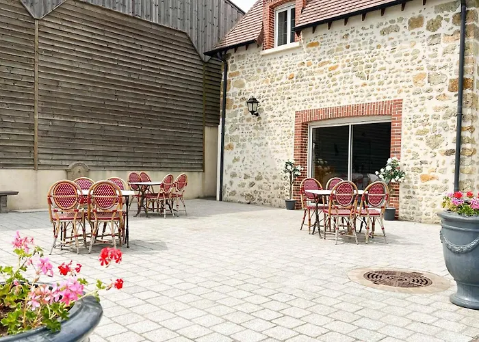 Double Romantique Ferrieres-la-Verrerie